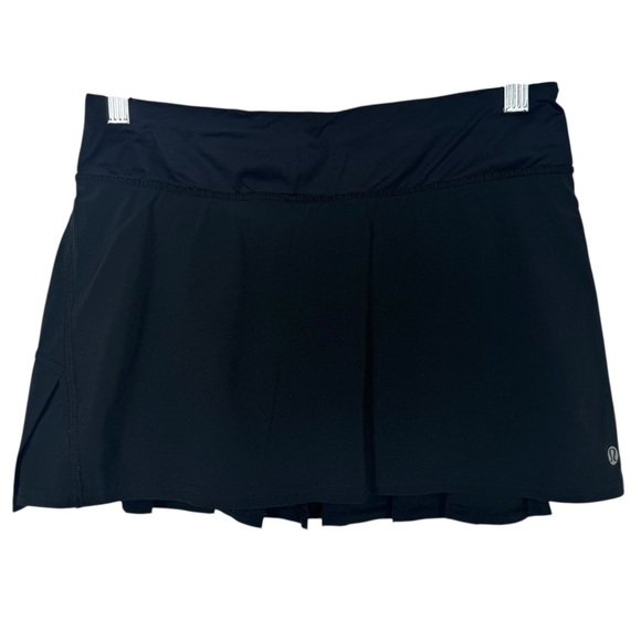 Lululemon Black Run Speed Skort, Size 4 - Picture 2 of 7